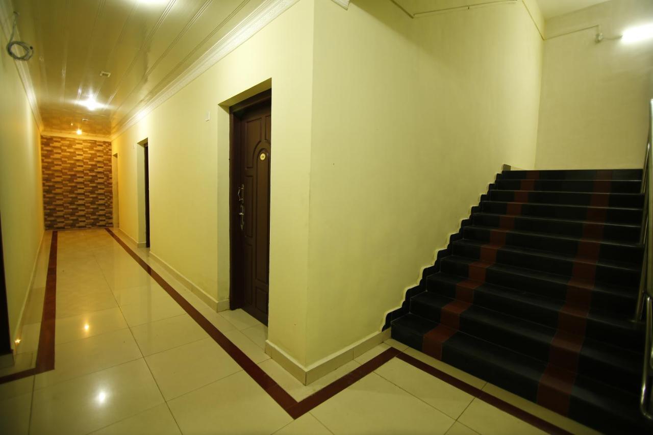 Del-679 Hotel Munnar Buitenkant foto