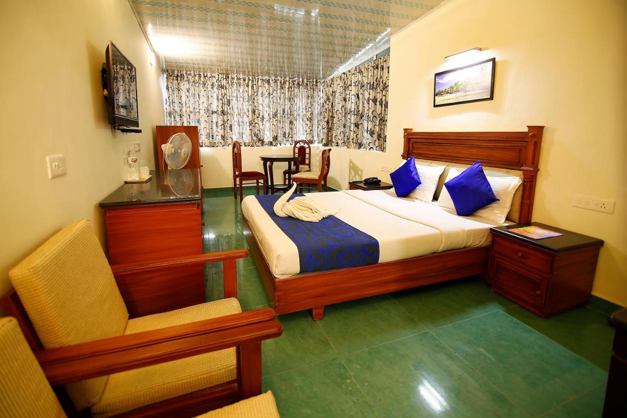 Del-679 Hotel Munnar Buitenkant foto