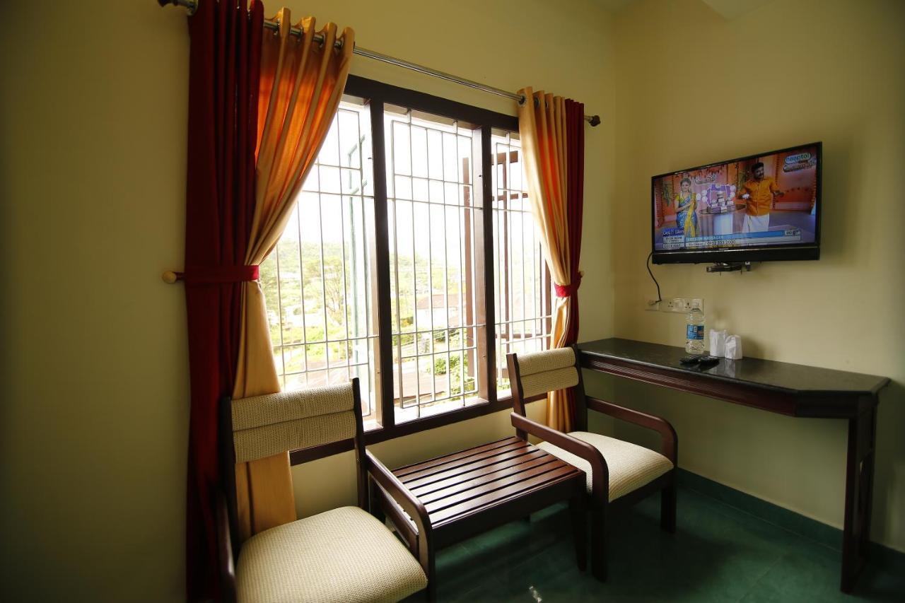 Del-679 Hotel Munnar Buitenkant foto