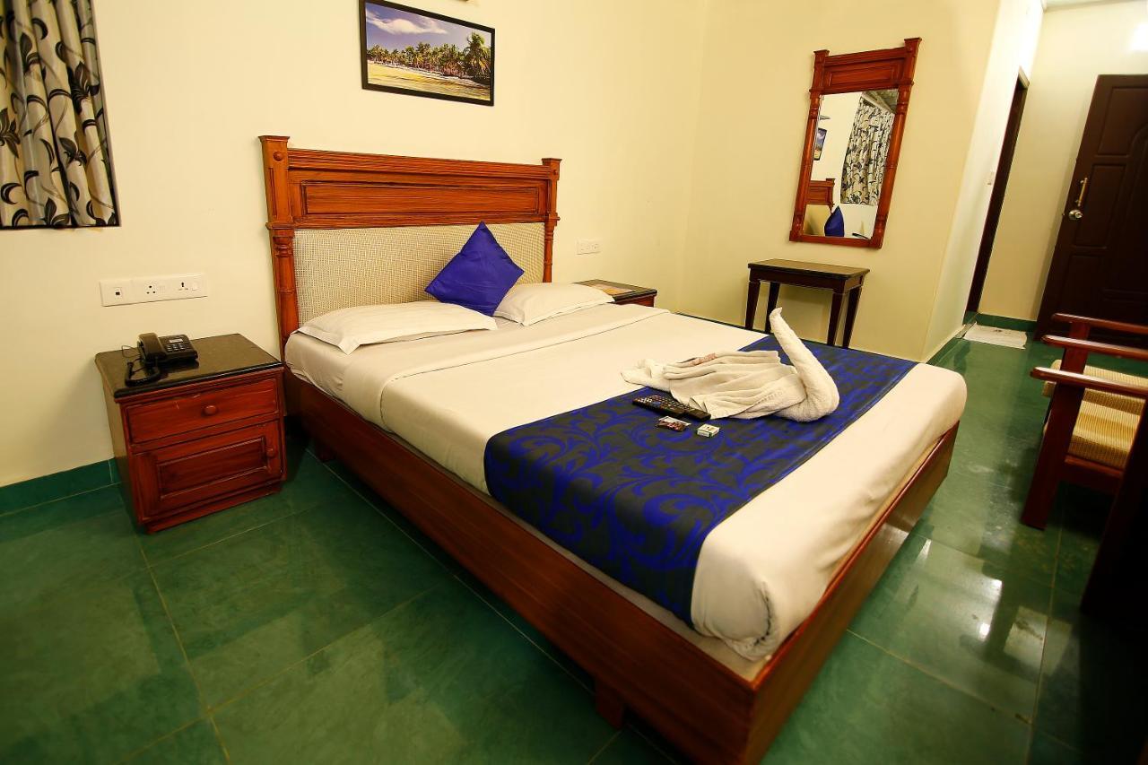 Del-679 Hotel Munnar Buitenkant foto