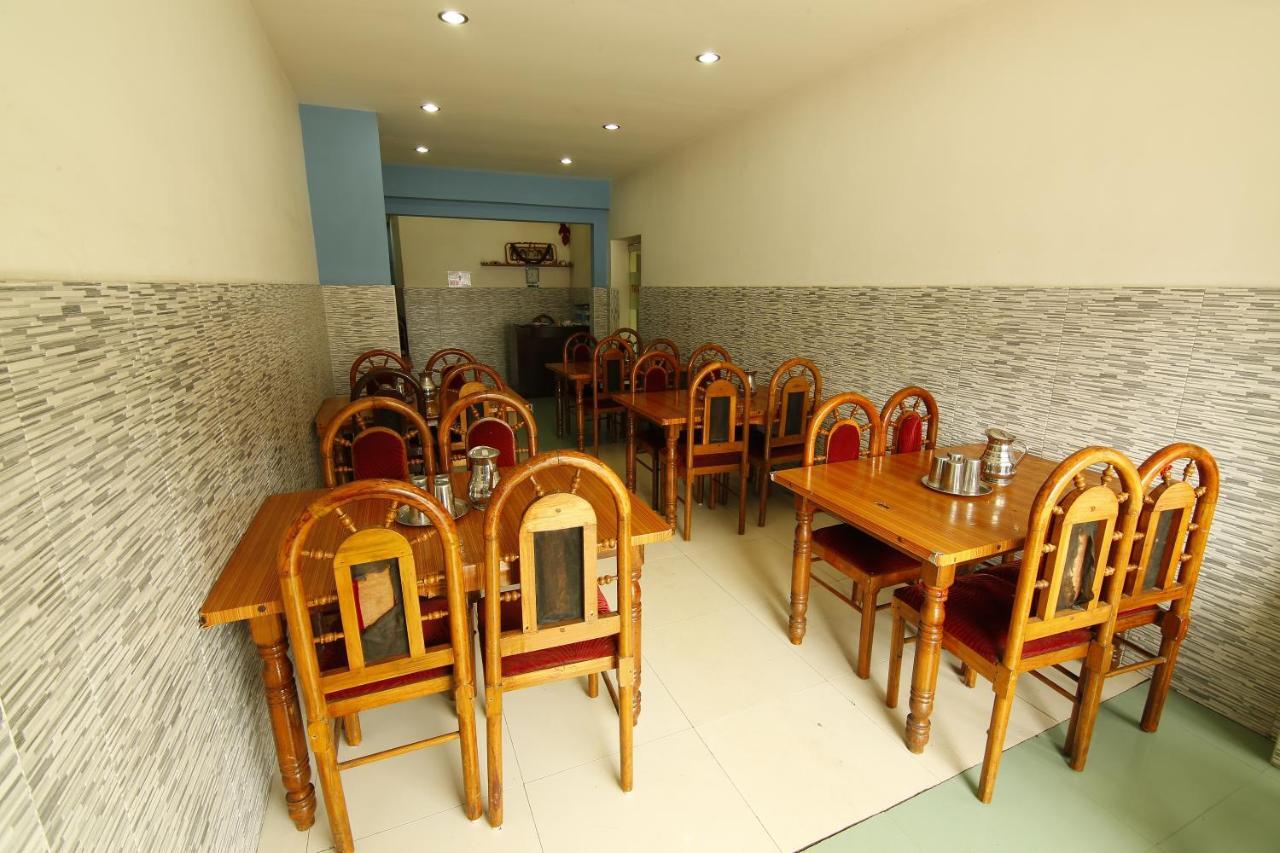 Del-679 Hotel Munnar Buitenkant foto