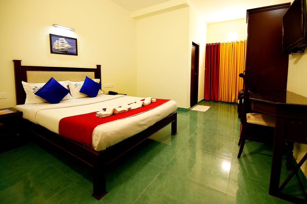 Del-679 Hotel Munnar Buitenkant foto
