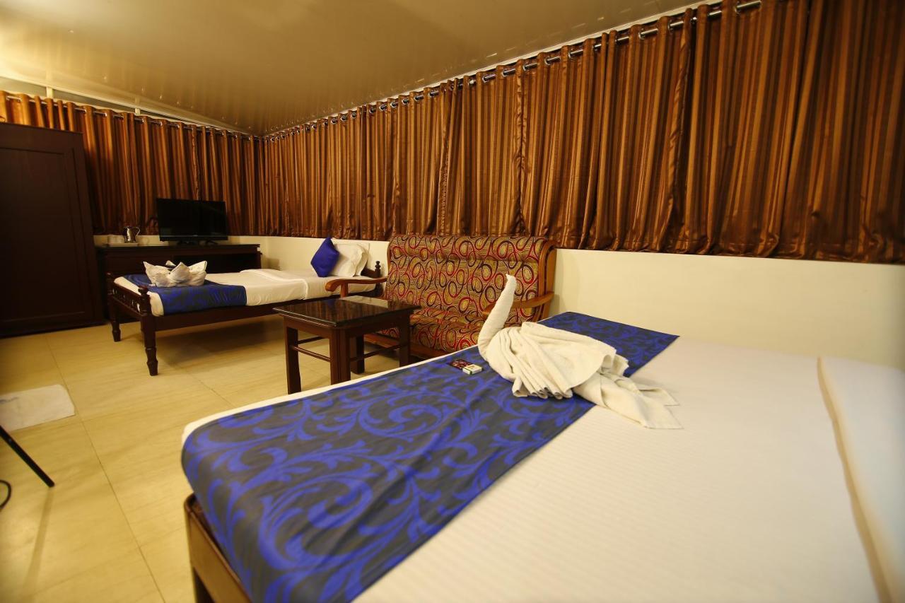 Del-679 Hotel Munnar Buitenkant foto