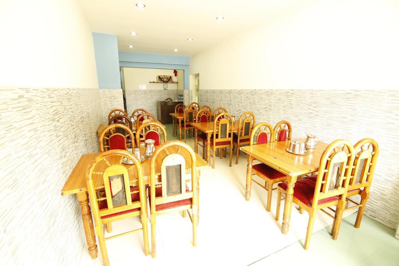 Del-679 Hotel Munnar Buitenkant foto